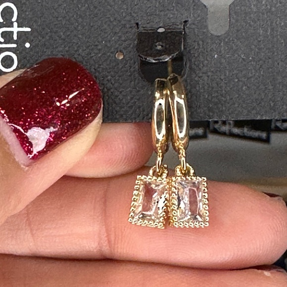 E72. Swarovski Crystal Gold Overlay Hoop Dangle earrings - Picture 3 of 5